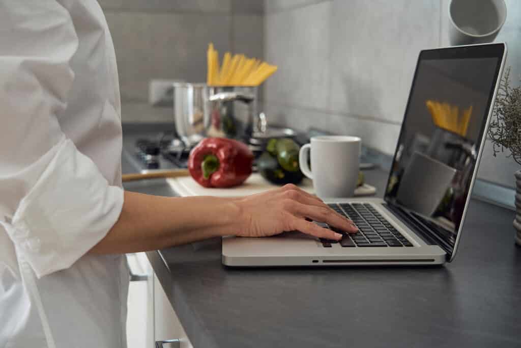 Gastautor-Business-Foodblog-Gastbeiträge,Ernährungswende in der Gemeinschaftsverpflegung,Alisia Schrieder