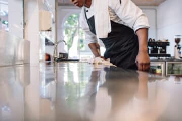 Hygiene in der Gemeinschaftsgastronomie, HACCP in Küchen und Kantinen, Hygieneschulung, Hygienebelehrung